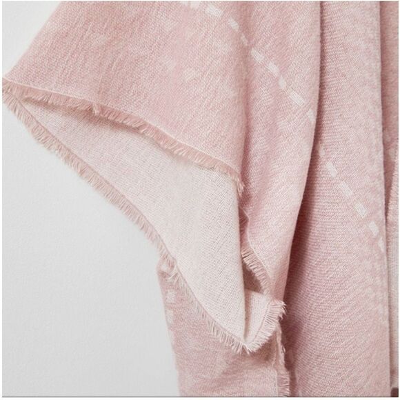NWT GENTLE FAWN Women's Fringed Pink HERMOSA Cardigan Kimono Shawl Wrap Size - Picture 3 of 6